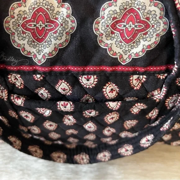 Vintage VERA BRADLEY Classic Black 2006 Little Betsey Red White Floral Zipper - Picture 3 of 14